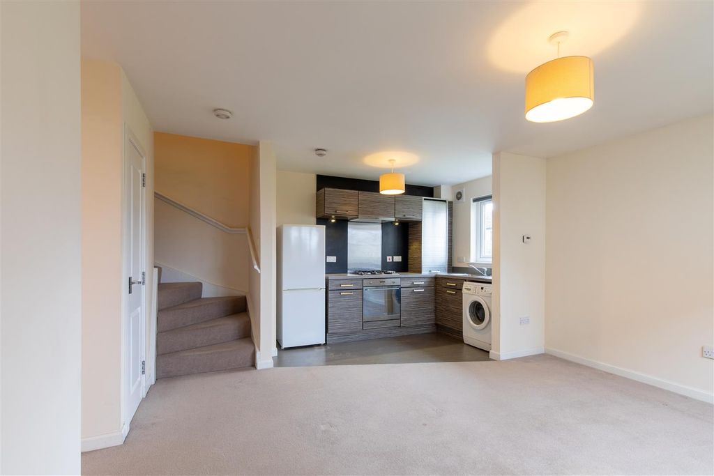 Property photo 3 of 18 S03.Jpg