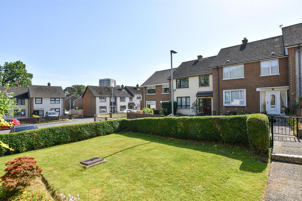 Property photo 3 of 32 Dhp-15.Jpg