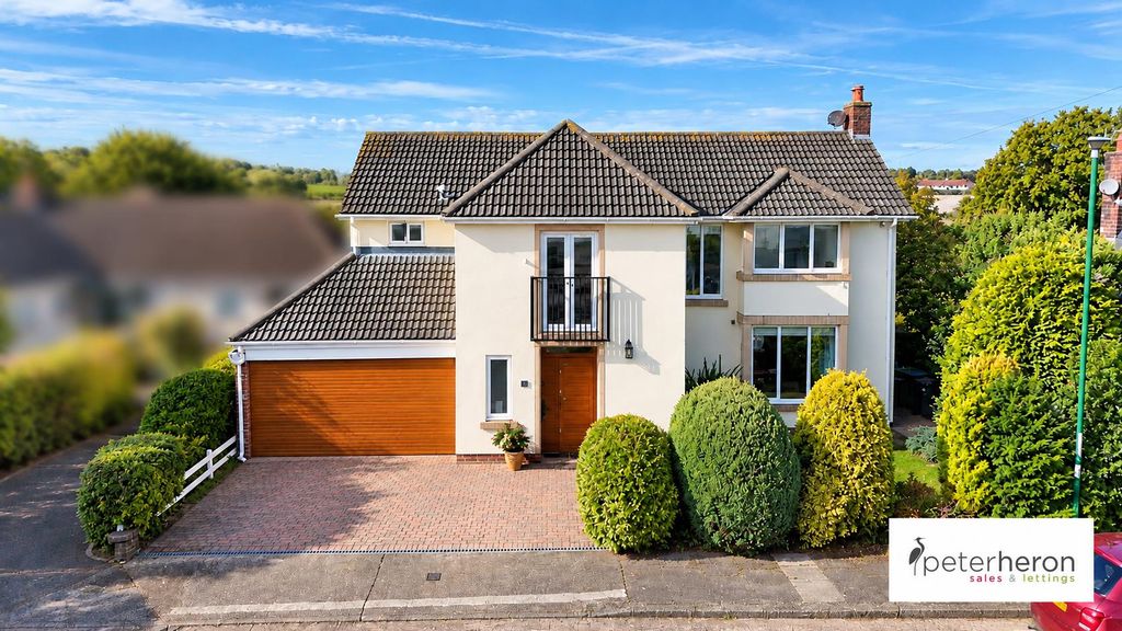 Property photo 1 of 59