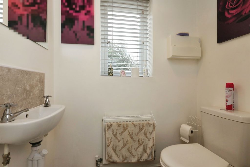 Property photo 3 of 13