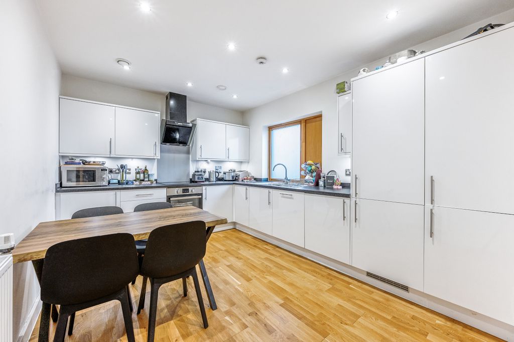 Property photo 1 of 11 Kitchen