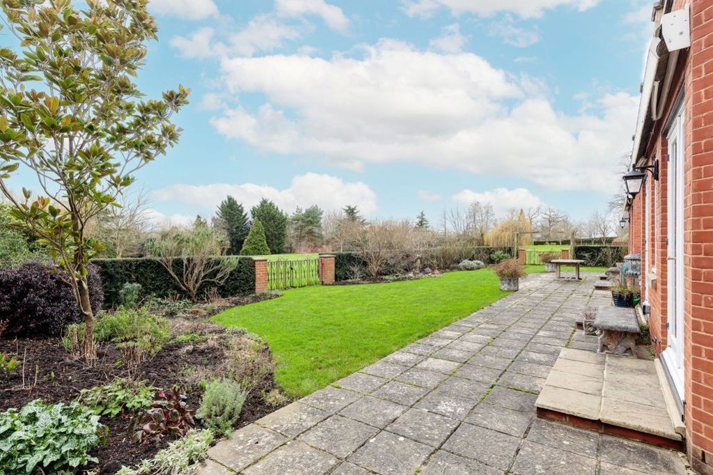 Additional image 11 of 3 bed flat to rentThe Coach House, Tonbridge, Kent TN11