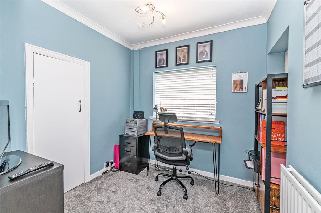 Additional image 5 of 3 bed semi-detached house to rentDerwent Road, Warrington WA4