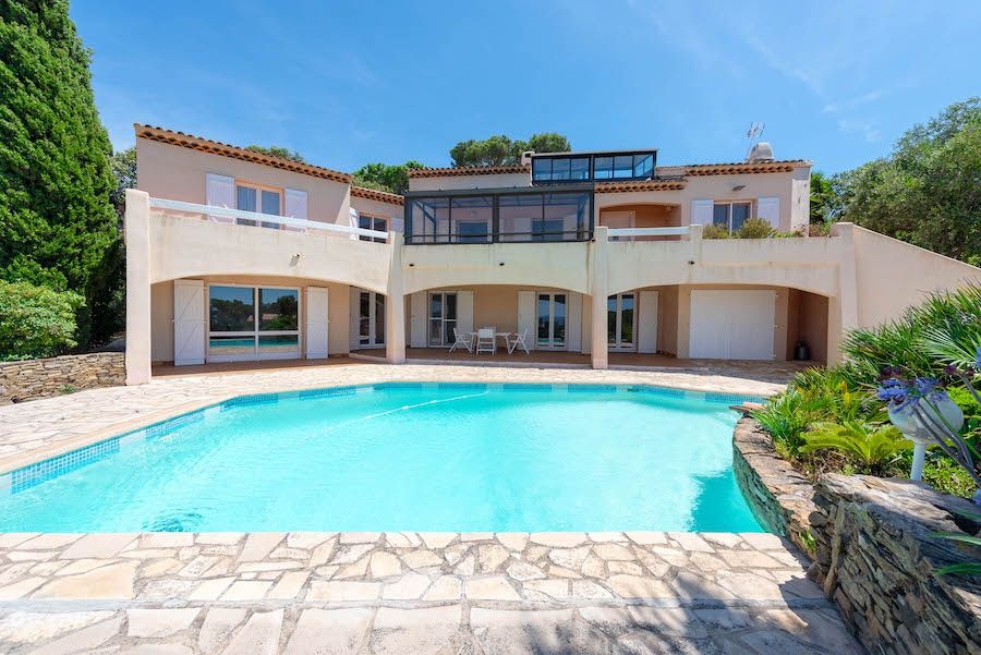 Property photo 2 of 15