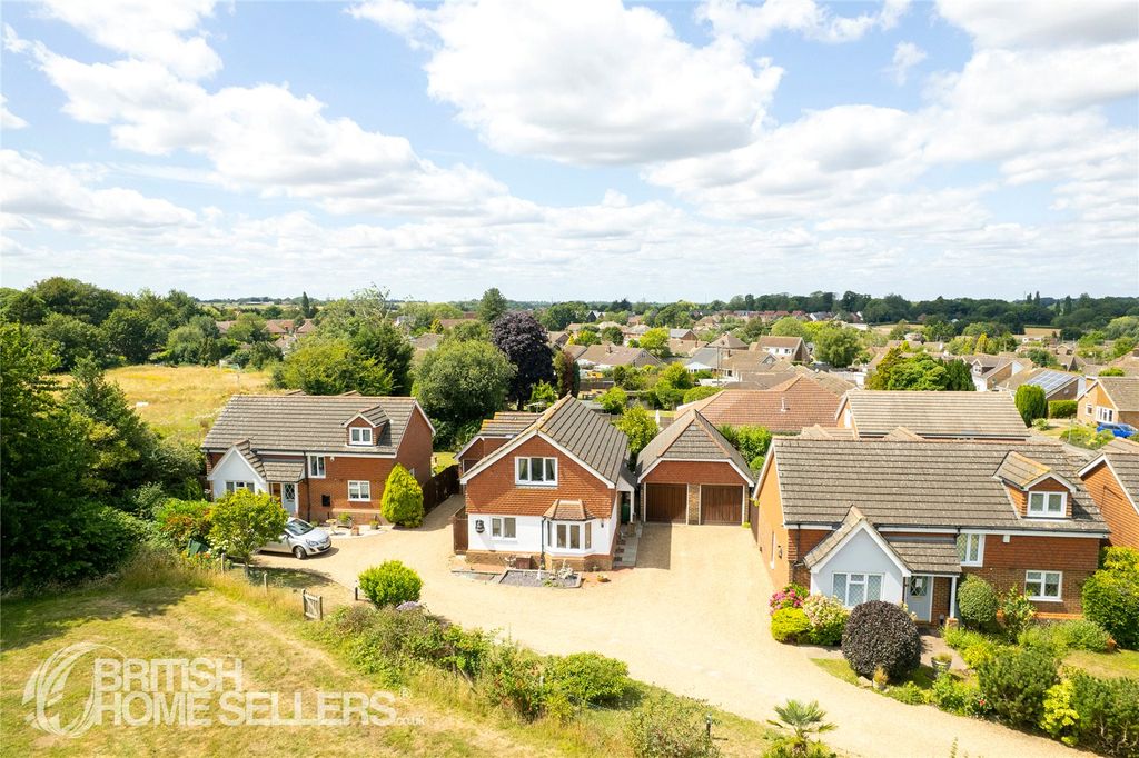 Property photo 3 of 28 Picture No. 15