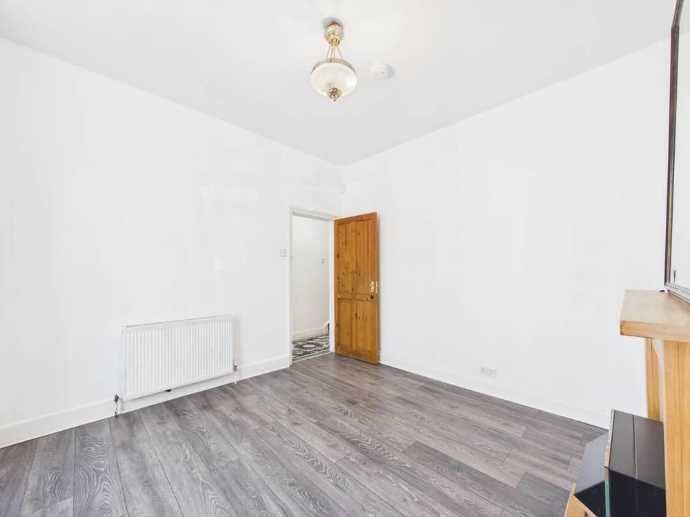 Property photo 2 of 19 Cam01358G0-Pr0250-Still006-Thumbnail-H750-70.Jpg