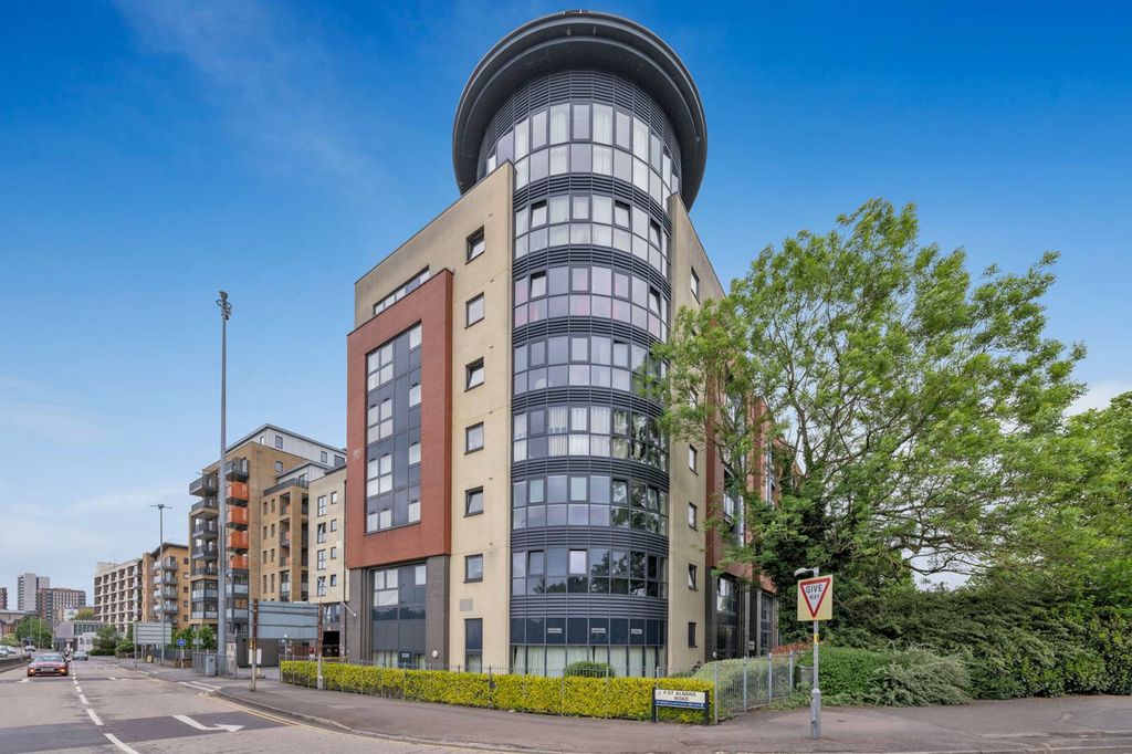 Property photo 2 of 15