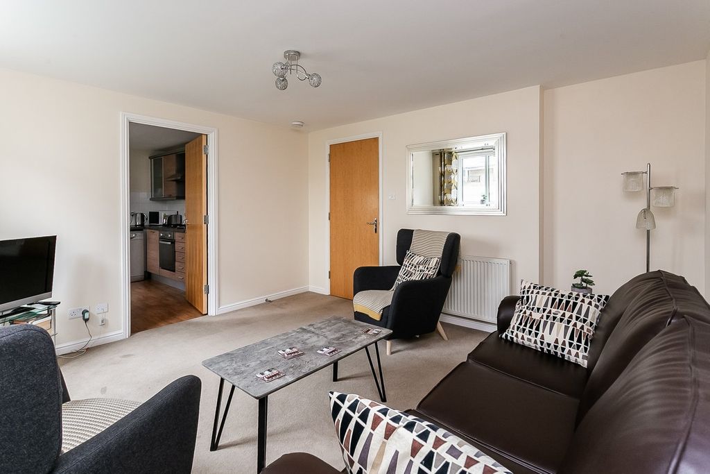 Property photo 3 of 19