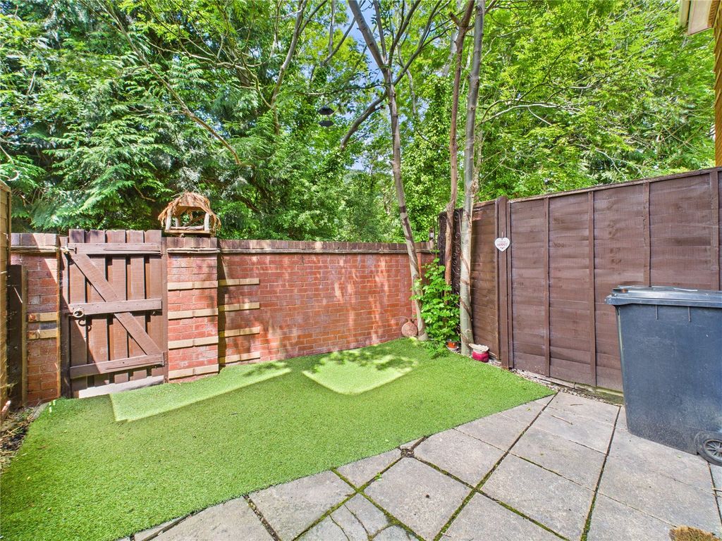 Property photo 2 of 17 Picture No. 40