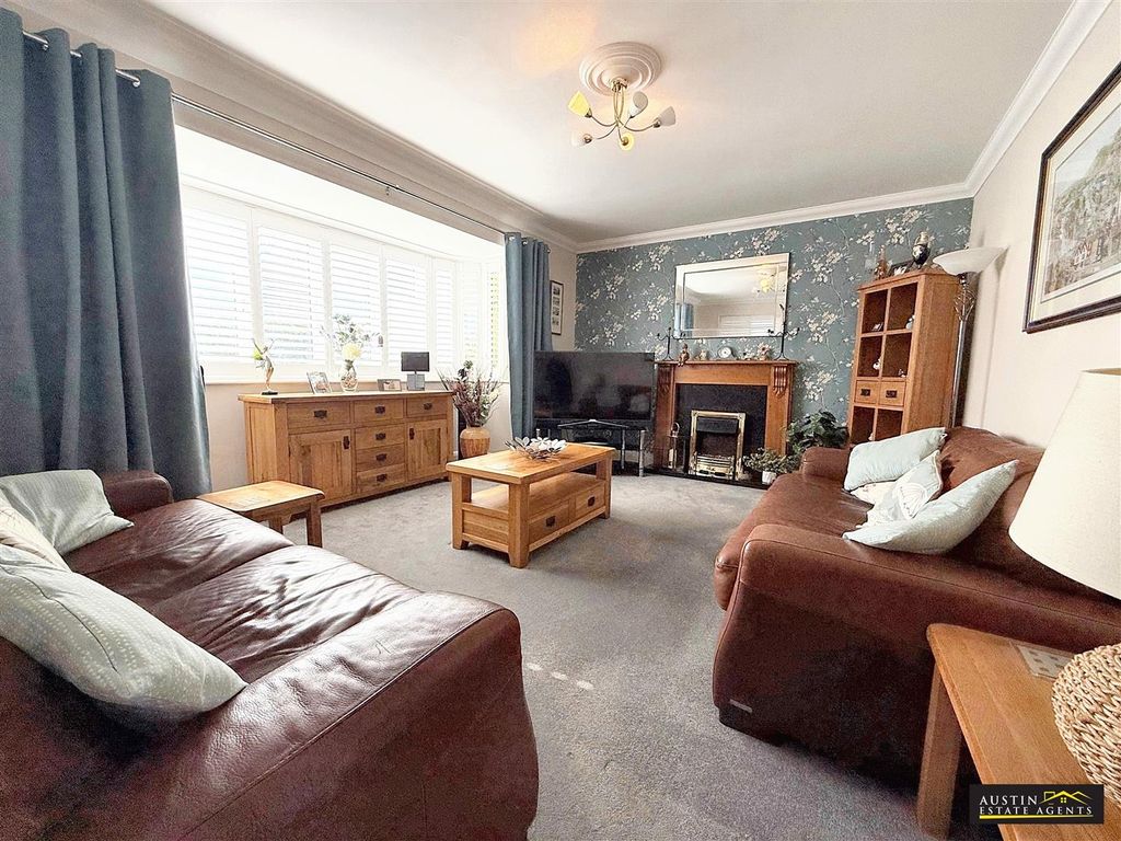 Property photo 2 of 21