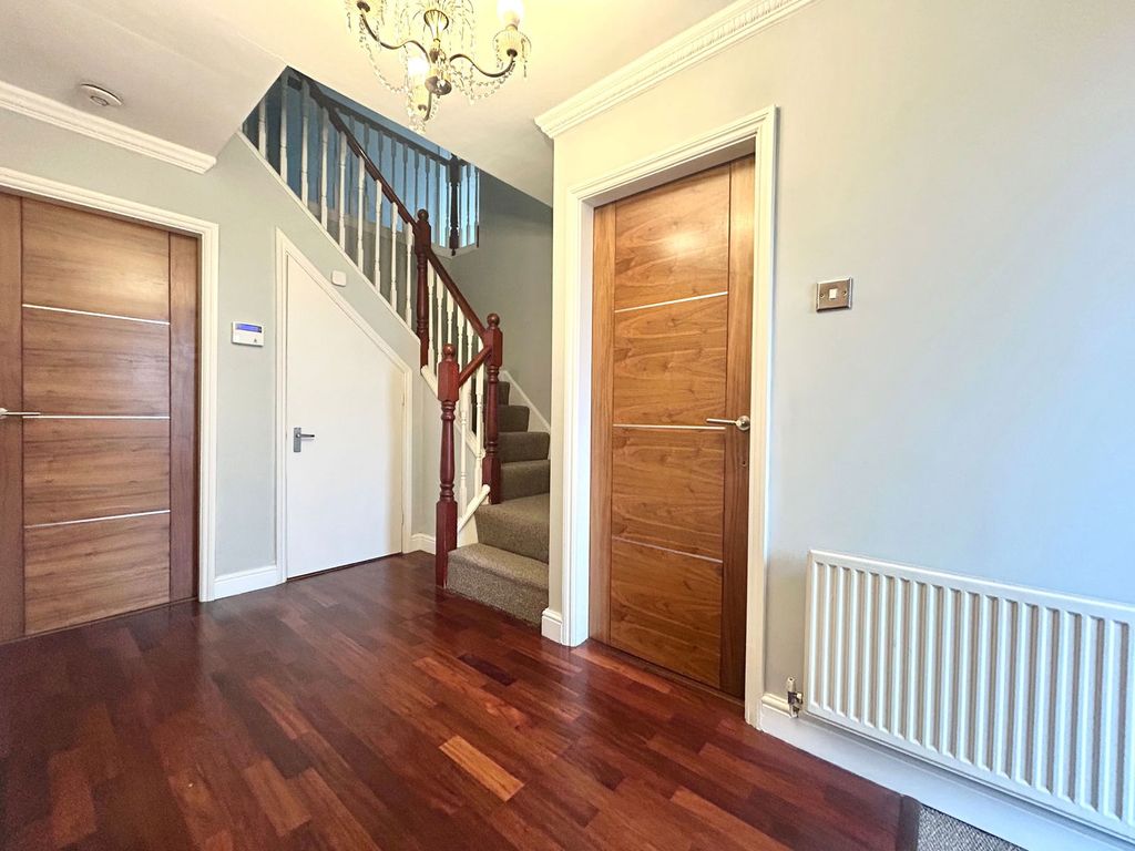 Property photo 2 of 24