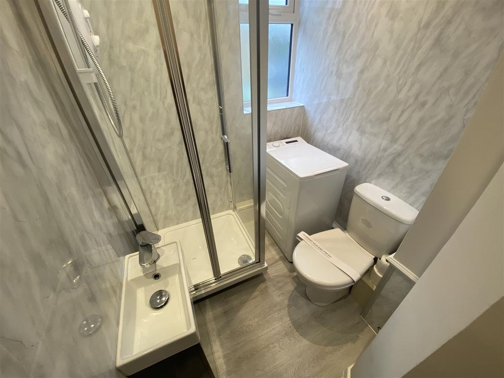 Property photo 3 of 3 Shower Room