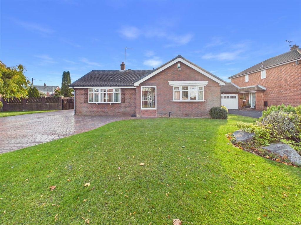 Property photo 1 of 26 Cam01858G0-Pr0353-Still042.Jpg