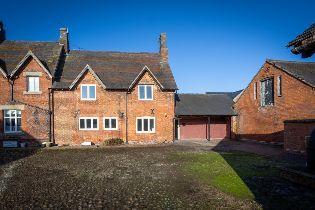 Property photo 1 of 26 2 Church Farm 280126-102