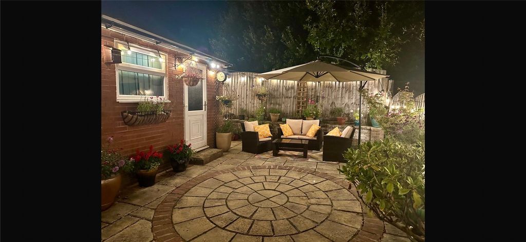 Property photo 2 of 20 Picture No. 19