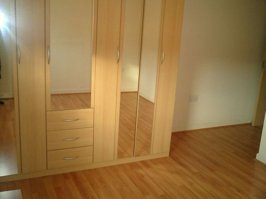 Property photo 3 of 5