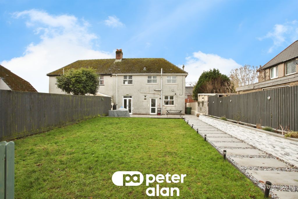 Property photo 2 of 31