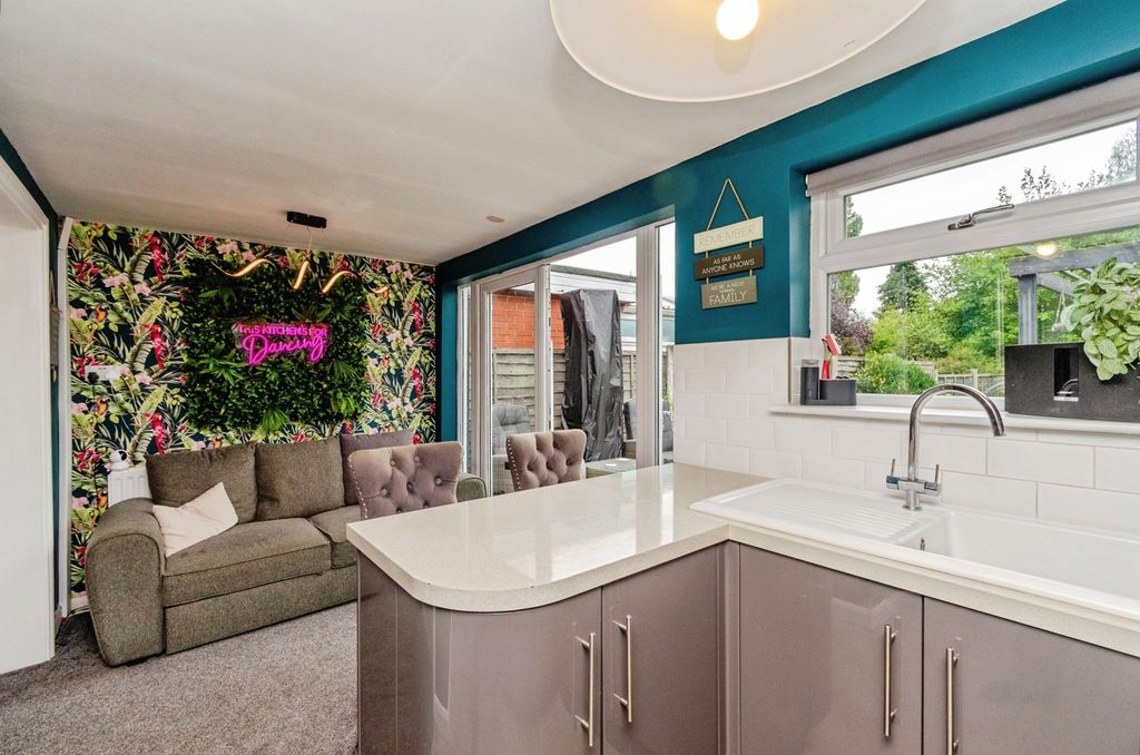 Property photo 3 of 18 Photo