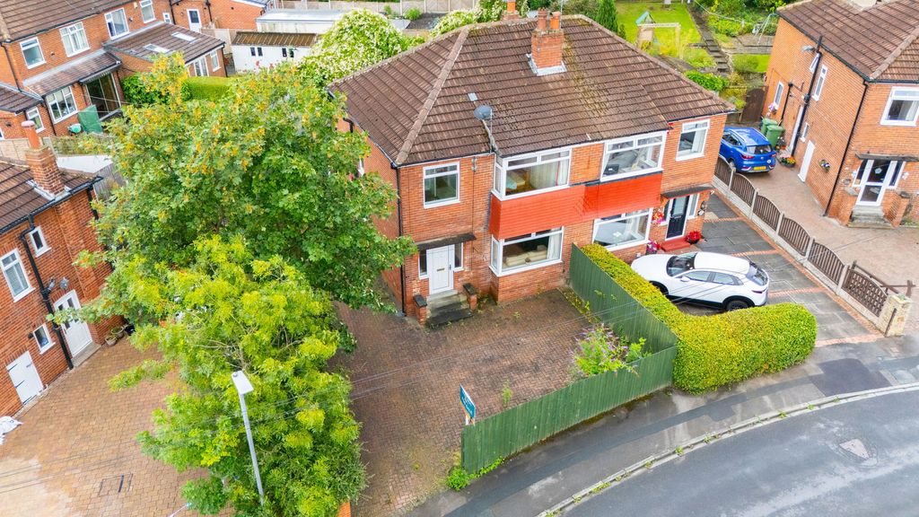 Property photo 2 of 23