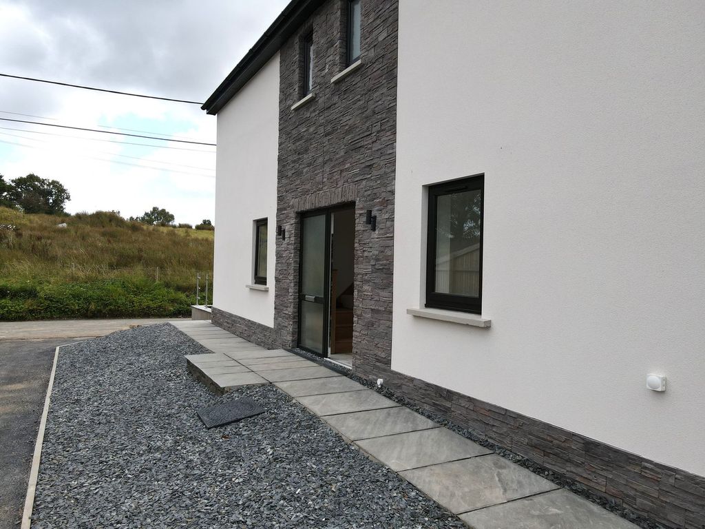 Property photo 3 of 38