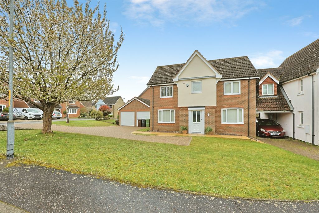 Property photo 2 of 31