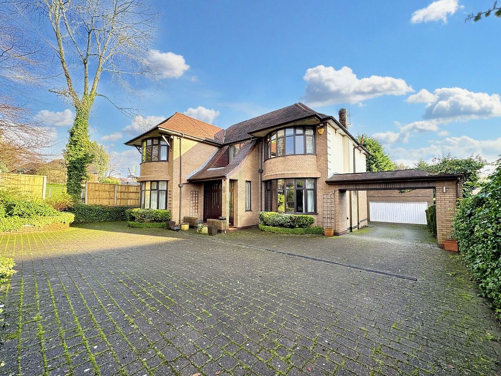 Property photo 1 of 40