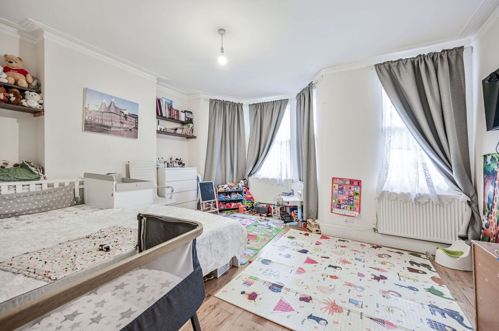 Property photo 1 of 6