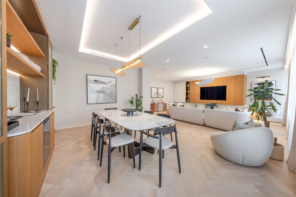 Property photo 1 of 24 Picture No. 22