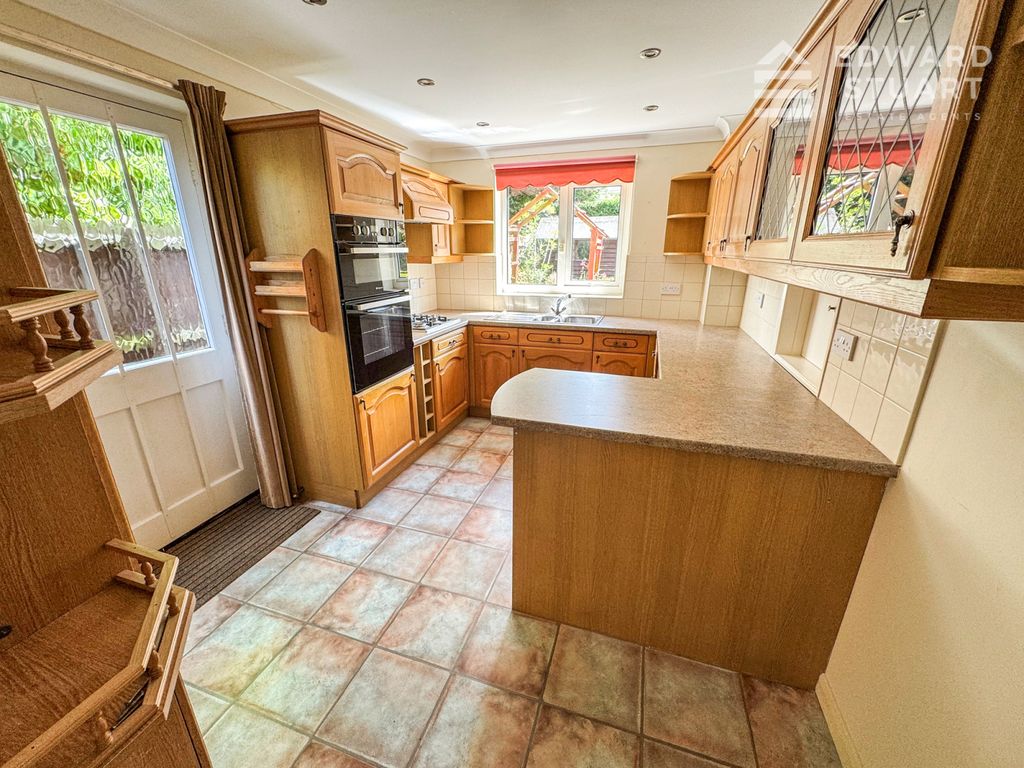 Property photo 3 of 18 Gallery