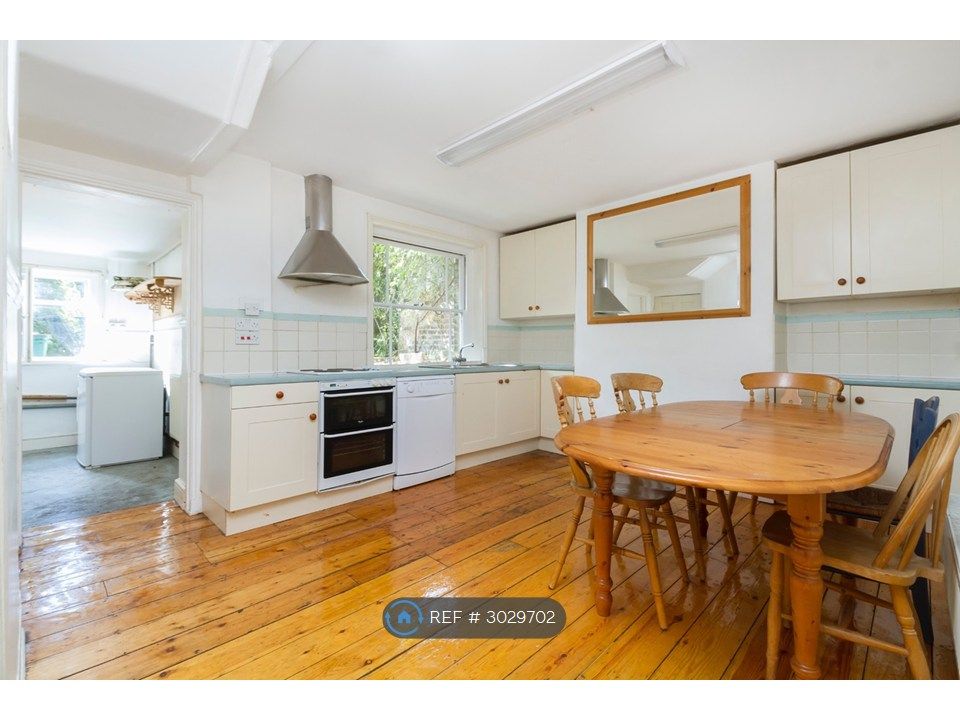 Property photo 1 of 12 Kitchen Diner With Seating For 6+
