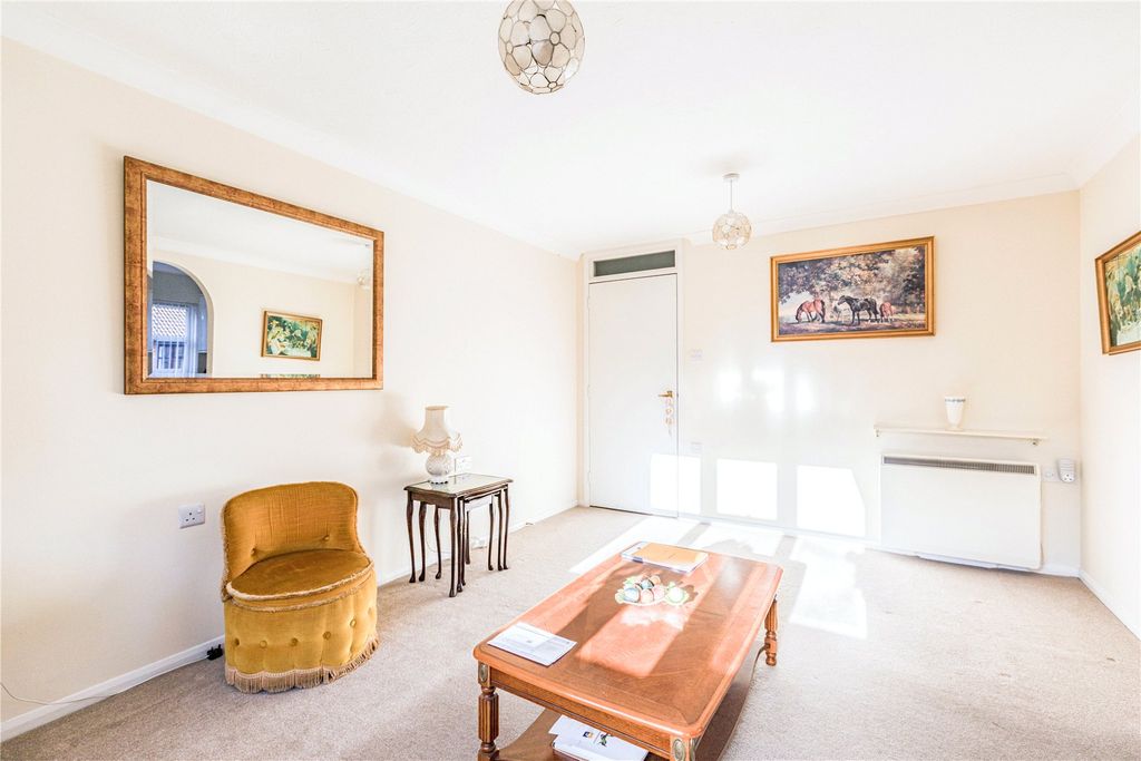 Property photo 3 of 18 Picture No. 25