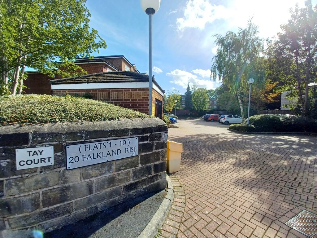 Property photo 2 of 15 Picture No. 23
