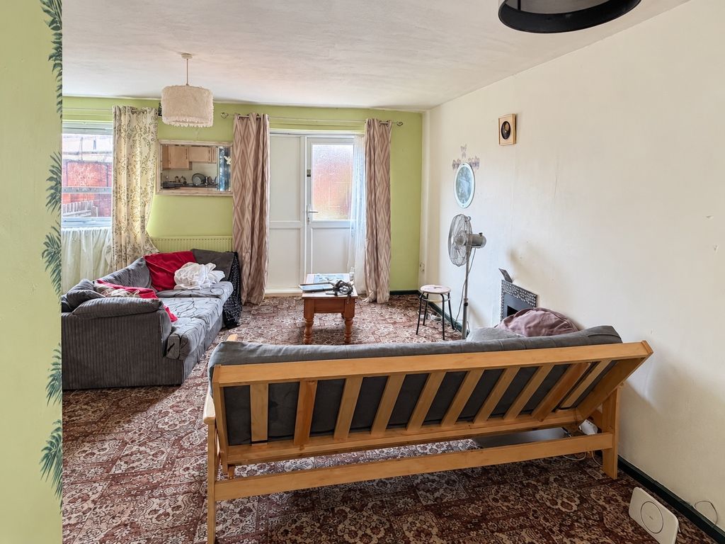 Property photo 1 of 4