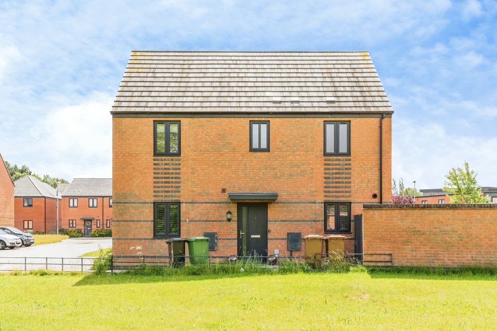Property photo 1 of 19