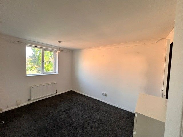 Property photo 1 of 2