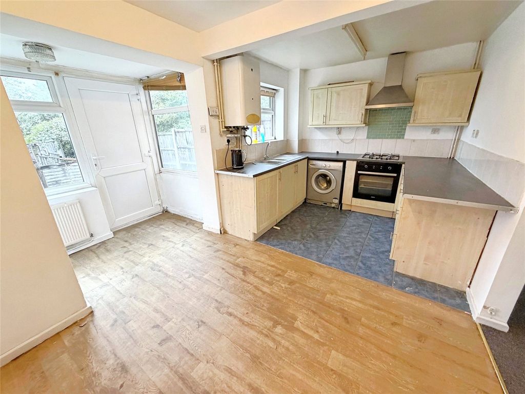 Property photo 3 of 9 Picture No. 14