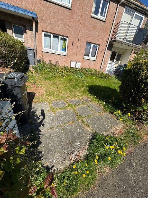 Property photo 2 of 12