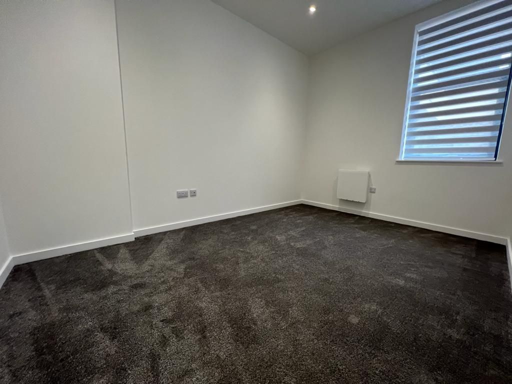 Property photo 3 of 5 Bedroom 1
