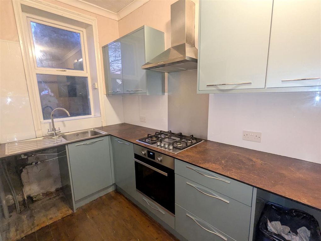 Property photo 3 of 12 Pxl_20251216_160705771.Jpg