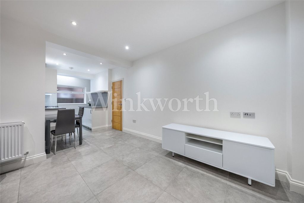 Property photo 2 of 12 Picture No. 02