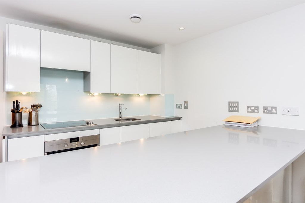 Property photo 2 of 13 Picture No. 03