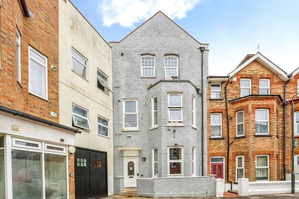 Property photo 1 of 20 Pbox-Img.Jpg