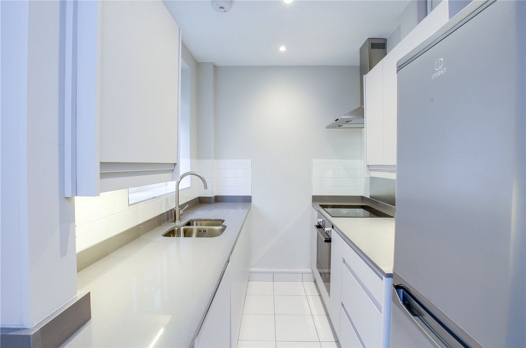 Property photo 3 of 9 Picture No. 04