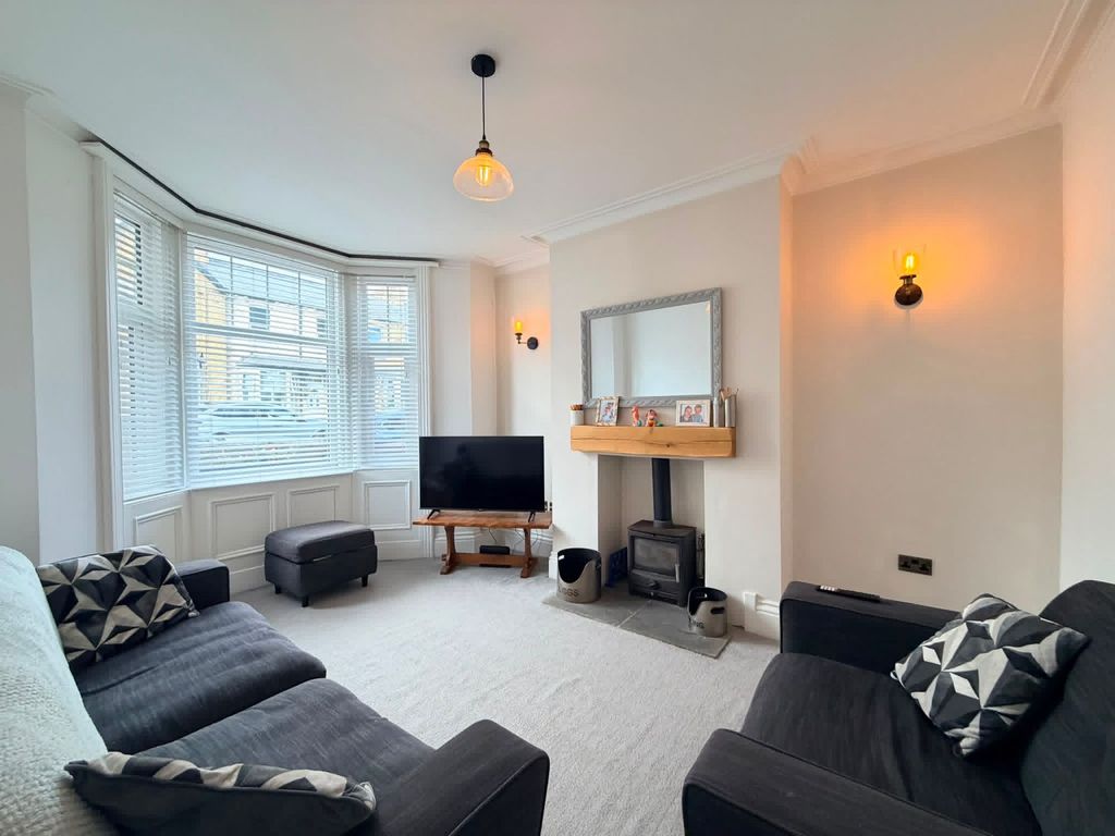 Property photo 3 of 13