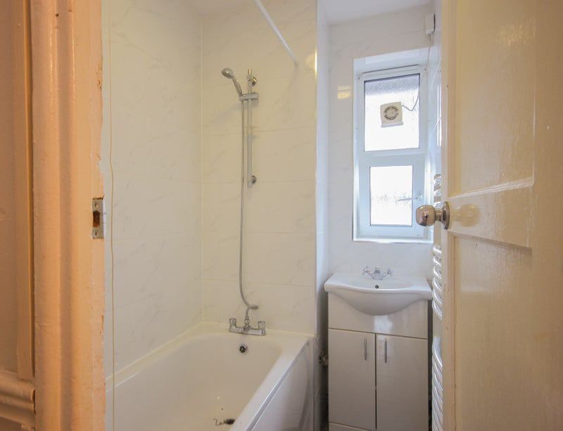 Property photo 1 of 3