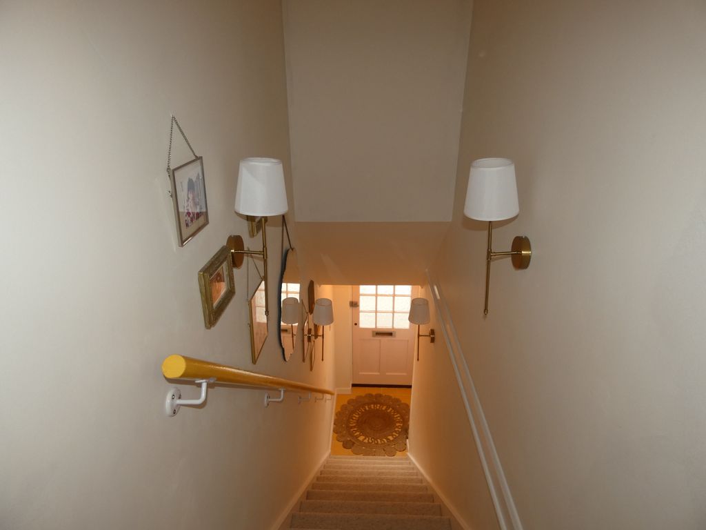 Property photo 2 of 9 Gallery