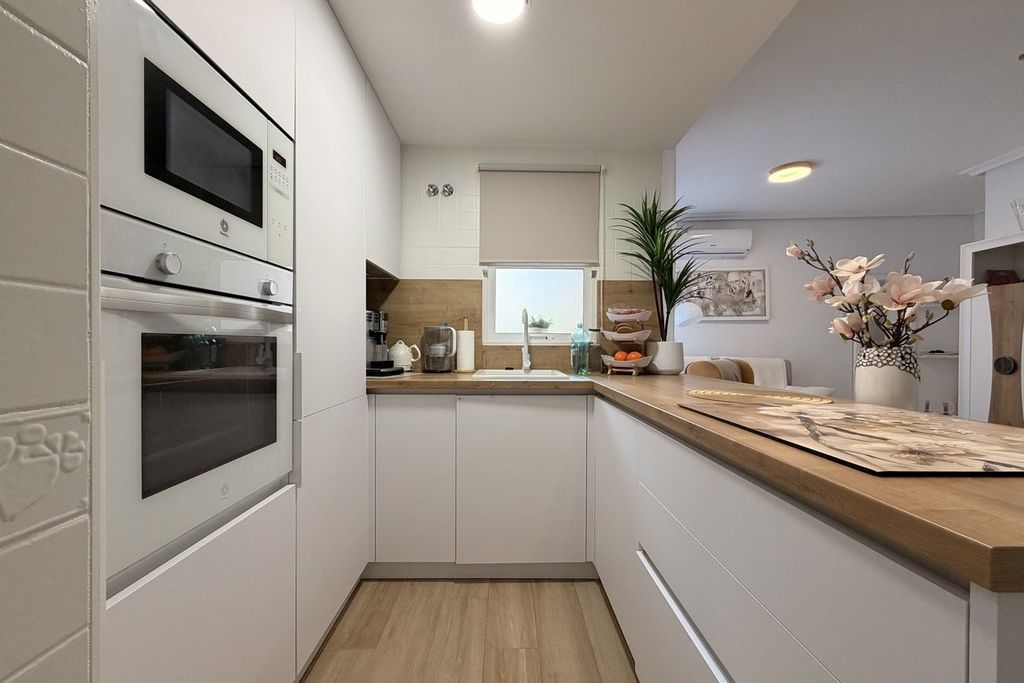 Property photo 1 of 29