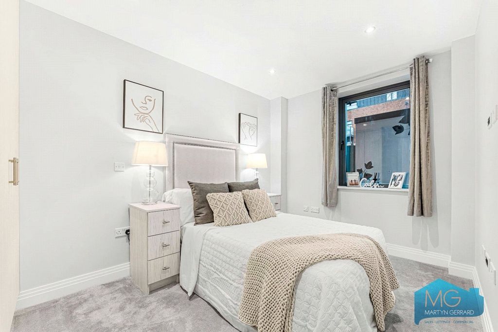 Property photo 2 of 17 Picture No. 42