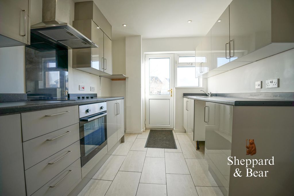 Property photo 3 of 24 Dsc02002.Jpg