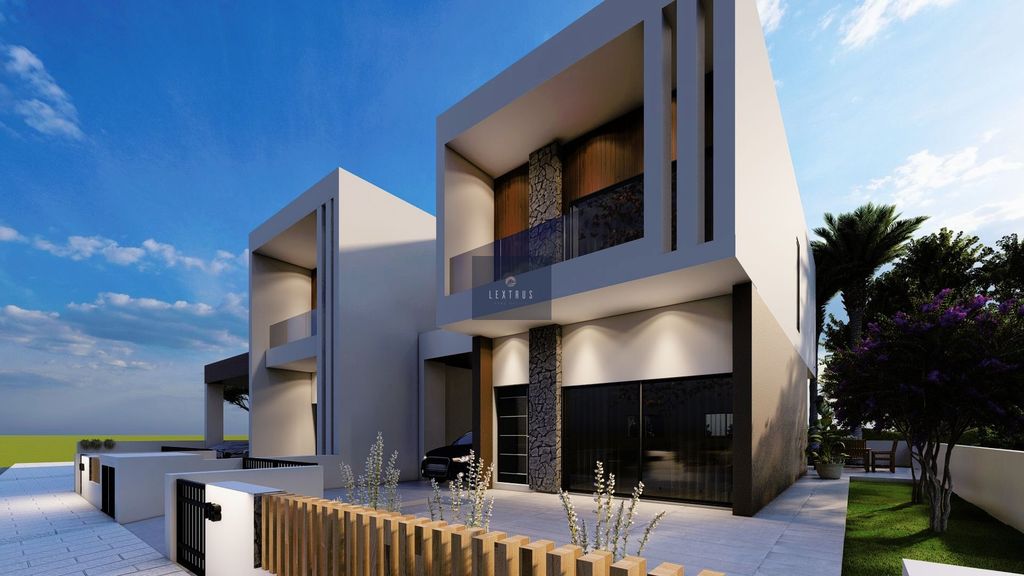 Property photo 2 of 7